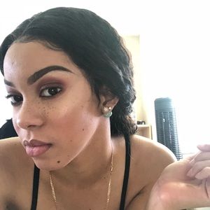 Meet your Posher, Jodi-ann